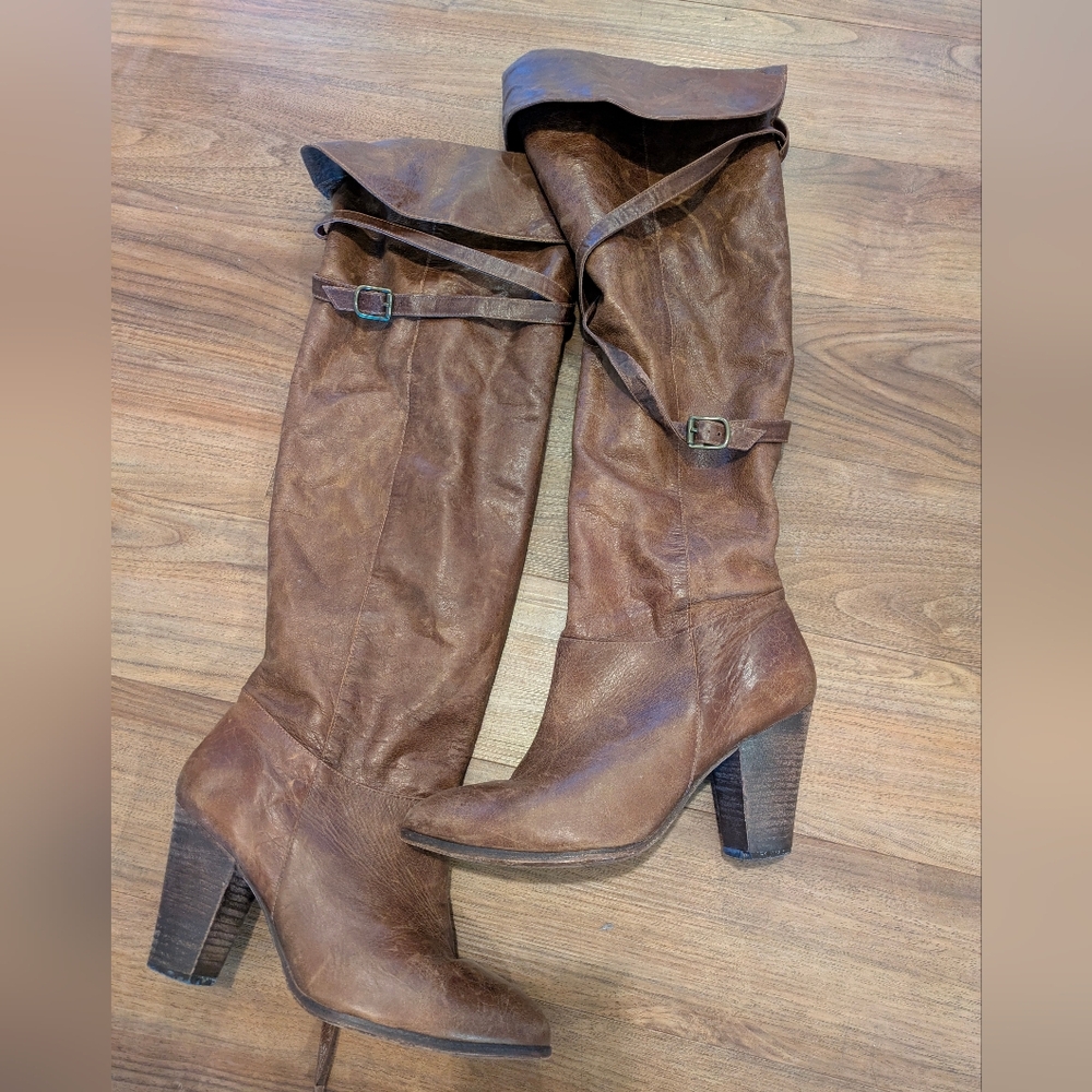Pour La Victoire Knee High Boots 10